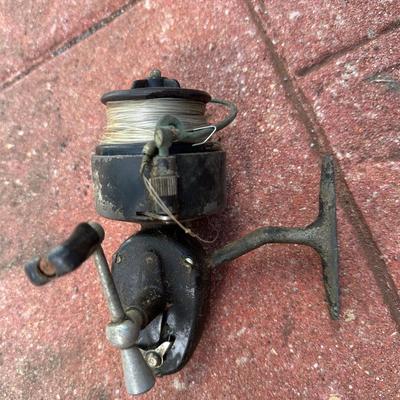 Four Vintage Fishing Reels (4)