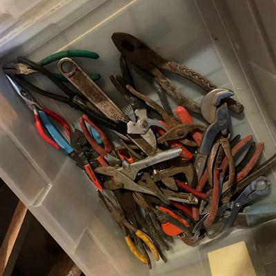 Small Handheld Tools Lot