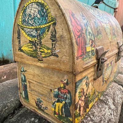 Vintage Decoupage Tin Lunchbox or Storage Container