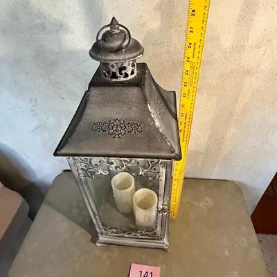 Tin carriage lantern