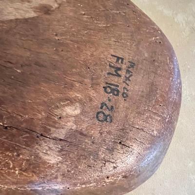 Primitive bowl with fruit