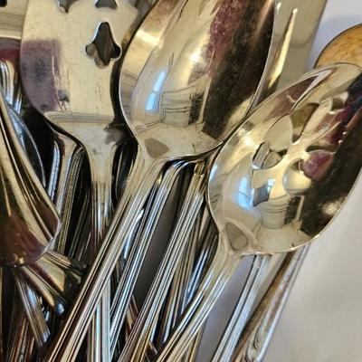 1 set Pfaltzgraff flatware stainless plus misc Stainless spoons, forks and knives