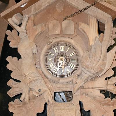 Cool old cuckoo clock, broken