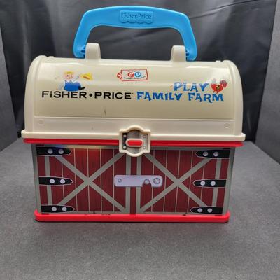 Fisher-Price Play Family Farm