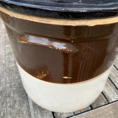 Vintage stoneware crock with lid 3 gallons