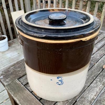 Vintage stoneware crock with lid 3 gallons