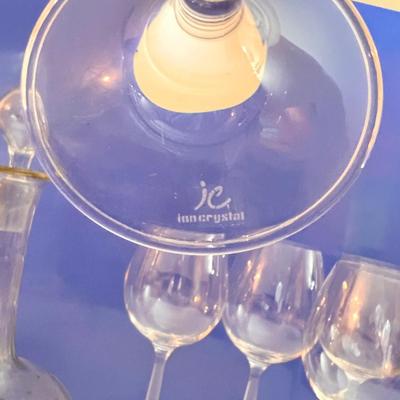 5 IC Inn Crystal Wine Glasses + Etched Antique Decanter
