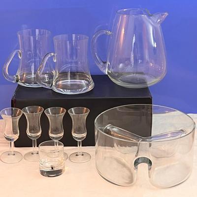 9 Piece Glass Lot
