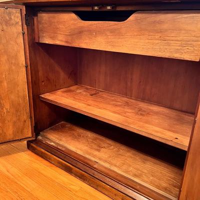 Vintage Drexel Rolling Dry Bar