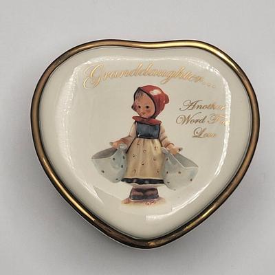 2007 Porcelain Hummel Granddaughter Music Box