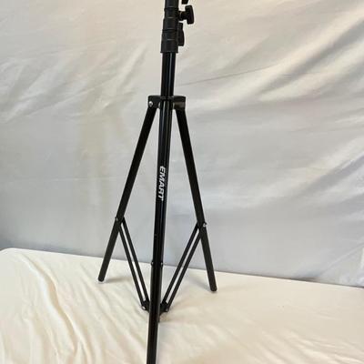 Smart tripod