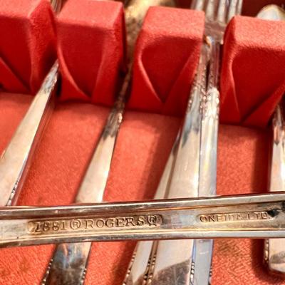 1881 Rogers Oneida Ltd. 44 Piece Flatware Lot