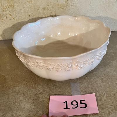 Wedgwood Queensware Large bowl