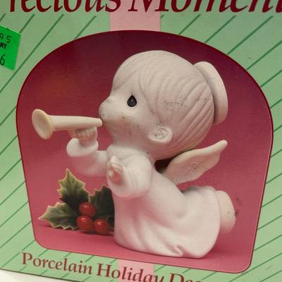 Precious Moments latch hook, small plate and ornament
