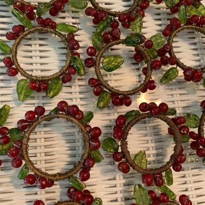 Glass bead napkin rings red and green lot #2