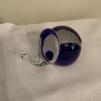 Glass elephant