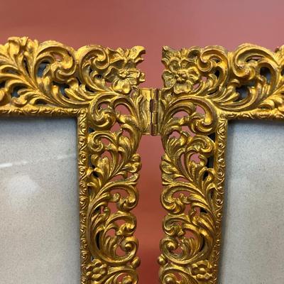 ANTIQUE GOLD DOUBLE PICTURE FRAME