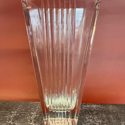 A LARGE SQUARE CRYSTAL VASE FROM TIFFANY & CO