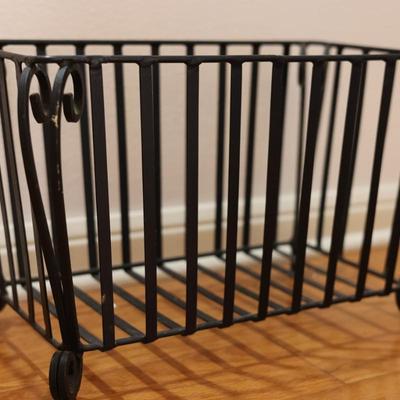 Magazine/Book Holder