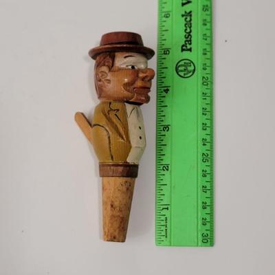 5 Pc hand carved moveable cork stoppers