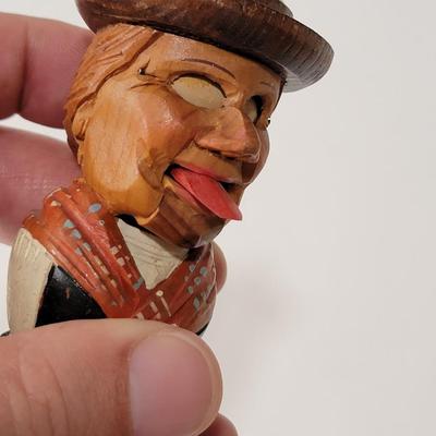 5 Pc hand carved moveable cork stoppers