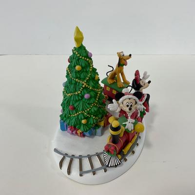 -32- DEPT56 | Mickey Mouse Holiday Express Figure