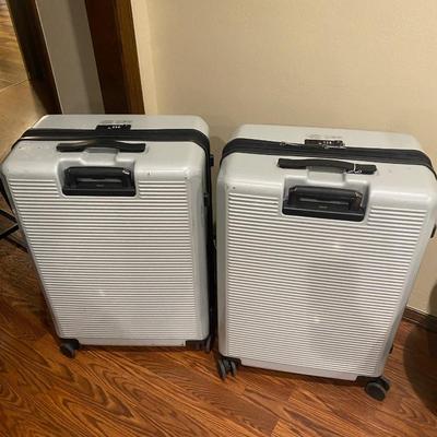 2 - 26" suitcases - spinner wheels