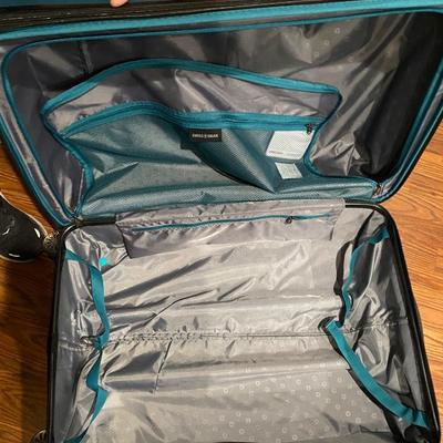 Swiss gear suit case - 26†Expandible spinner wheels