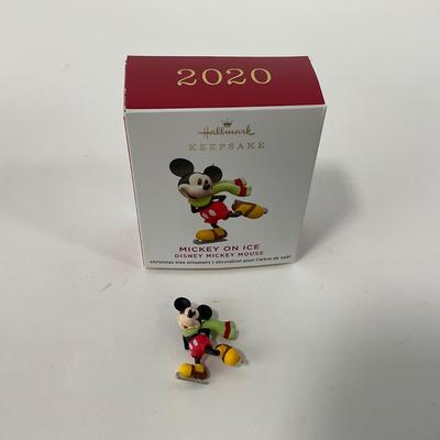 -45- HALLMARK | 2020 Mickey Mouse Ornaments