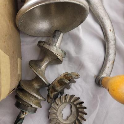 Landers Frary & Clark vintage food and meat chopper