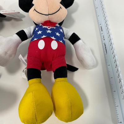 -47- COLLECTIBLE | Hallmark Mickey Mouse Ornament & Plush