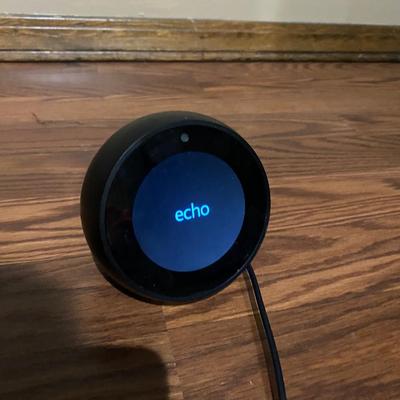 Echo Spot vn94dq