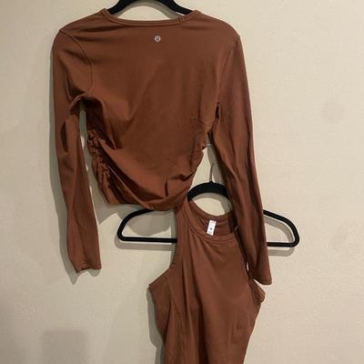 Lululemon brown tops sz 2