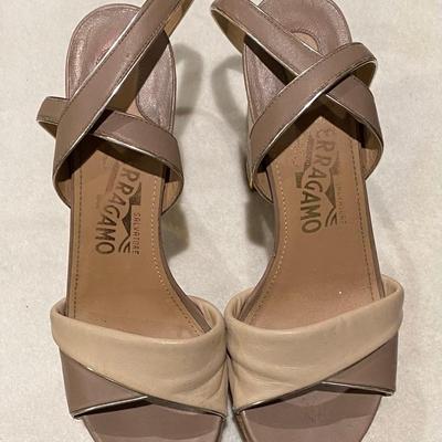 Ferragamo platform Sandals - size 6B