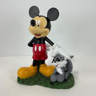 -60- COLLECTIBLE | Mickey Mouse Figure With Racoon