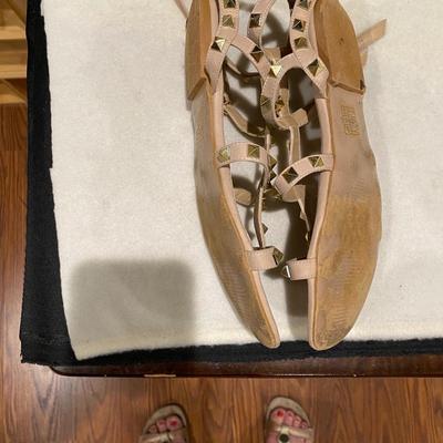 Valentino Garavani Rockstar rubber sandals - size 7.5