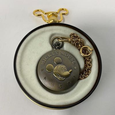 -73- POCKET WATCH | Verichron Mickey Mouse Quartz Japan