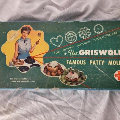 Vintage Griswold famous patty molds. Cast iron