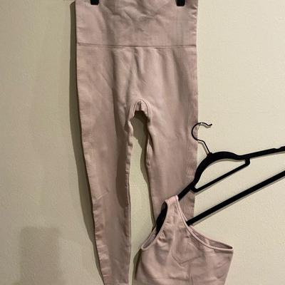 Leisure set - Set Active. Pants XS. Top S