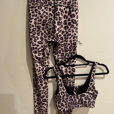 Leisure set - Good American. Pants size 0. Top size 1