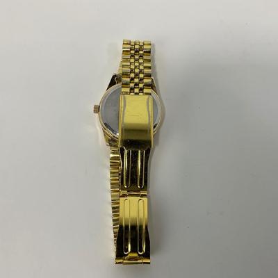 -89- WATCH | Disney Mickey Mouse Classic Gold Tone Watch