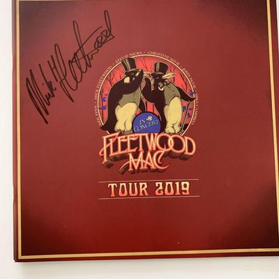 Mick Fleetwood signed 2019 tour book. GFA Authenticated