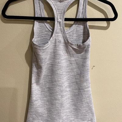 Lululemon - size 2