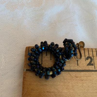 Vintage screw on earrings