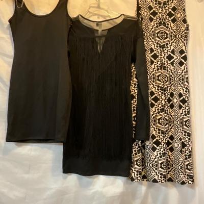 Dresses sm, glitz, fringe, black/white Sm