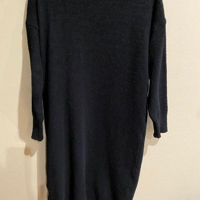 Black sleep robe - size Small