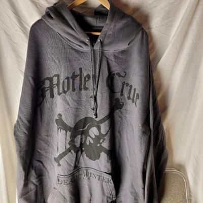 Motley Crue, dead of Winter tour hoodie.