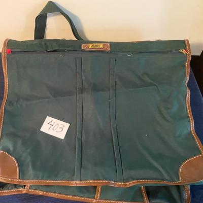 Hanging Clothes Bag