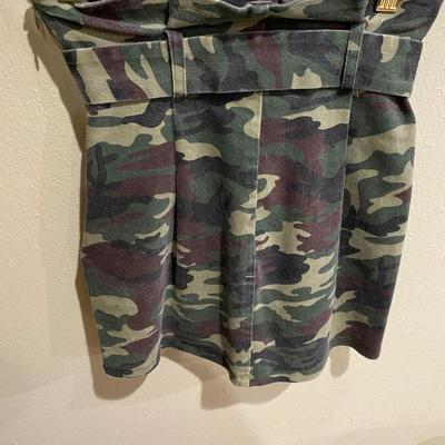 Camouflage skirt by Lovers + Friends - size XXS