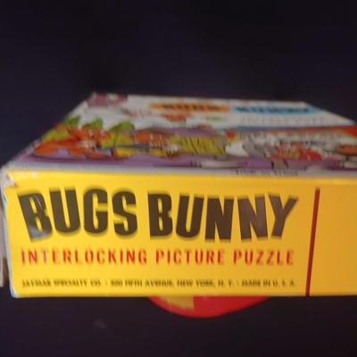 VINTAGE BUGS BUNNY PUZZLE & A PLUSH DAFFY DUCK